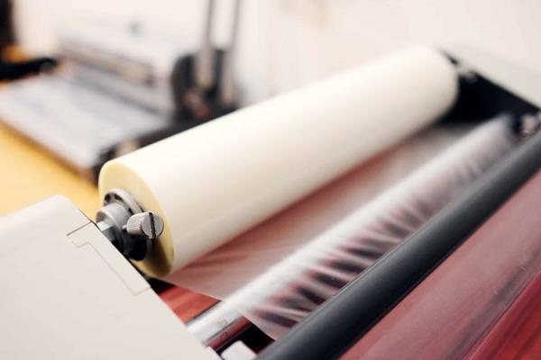 لمینت چیست و چه کاربردی در صنعت چاپ و کاغذ و مقوا دارد ؟
